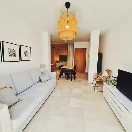 Plaza Naranjos Marbella