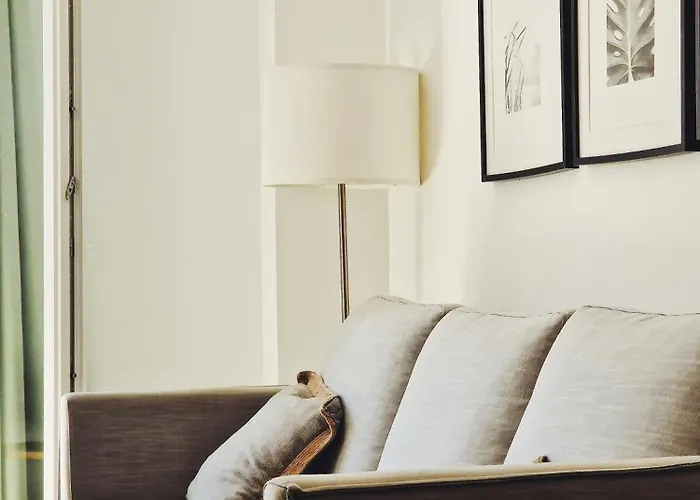 Plaza Naranjos Apartment Marbella