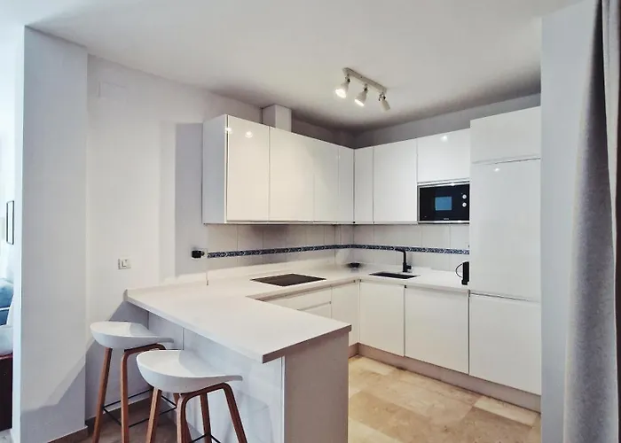 Plaza Naranjos 아파트